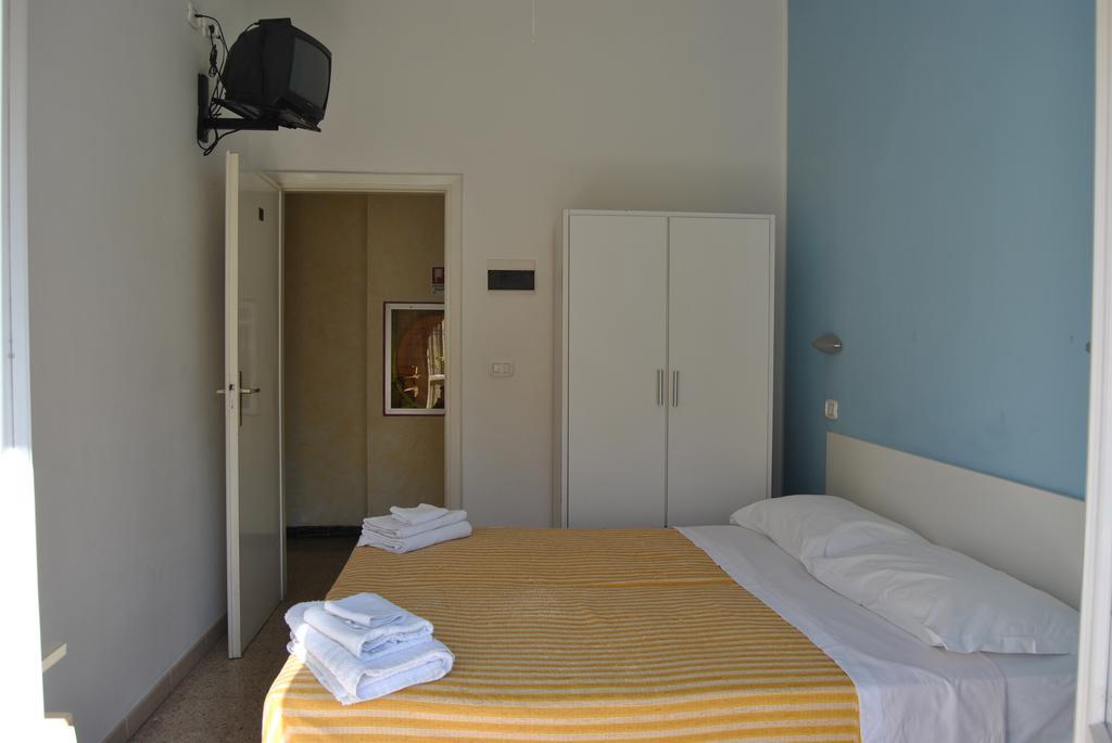 Le Aromatiche B&B Viserbella di Rimini ภายนอก รูปภาพ