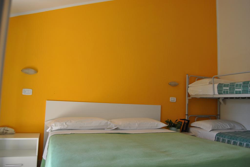 Le Aromatiche B&B Viserbella di Rimini ภายนอก รูปภาพ